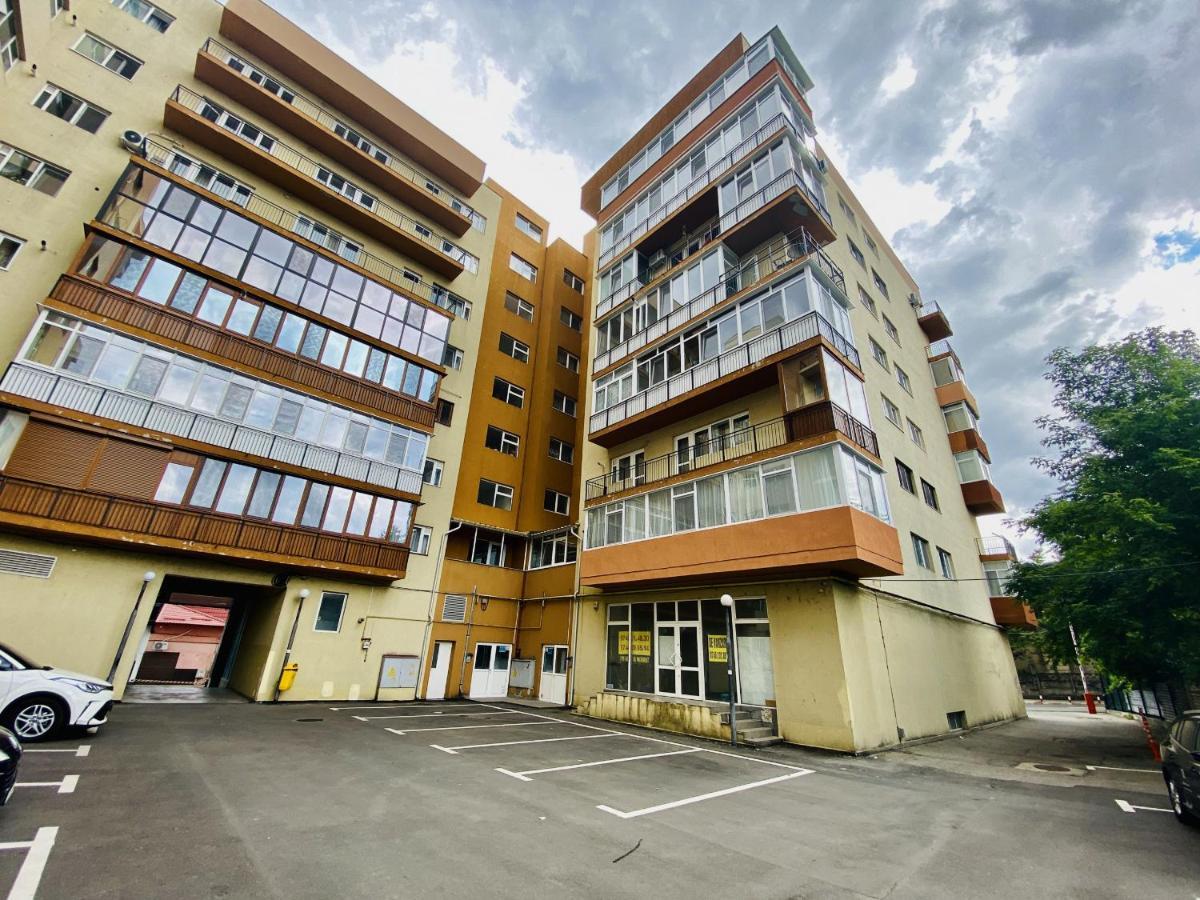Central & Comfortable Studio Targoviste Exterior photo