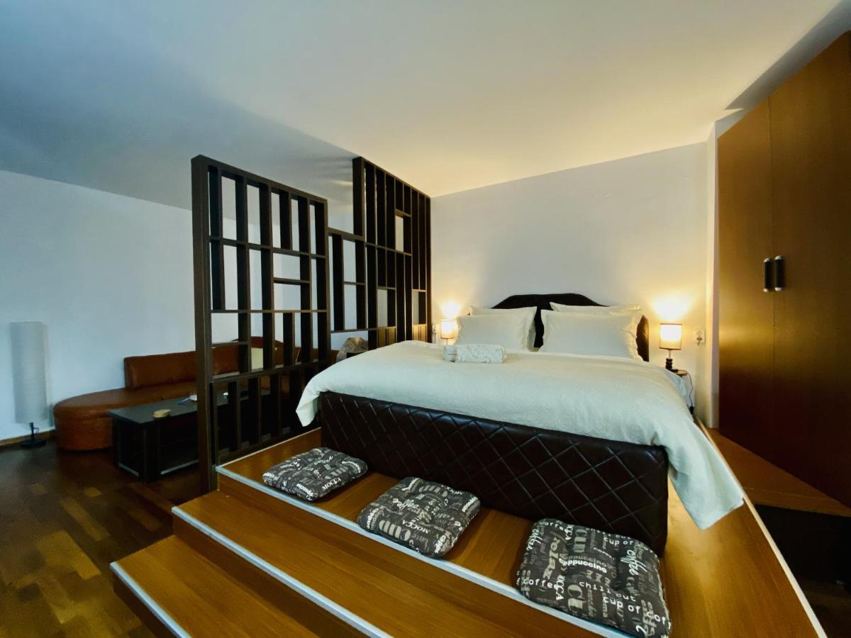 Central & Comfortable Studio Targoviste Exterior photo