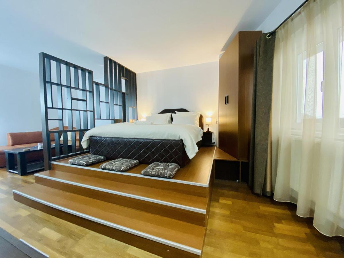 Central & Comfortable Studio Targoviste Exterior photo