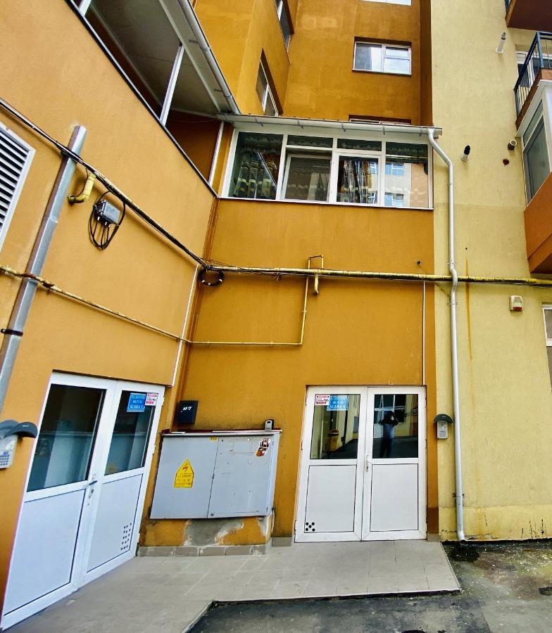 Central & Comfortable Studio Targoviste Exterior photo